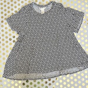 H&M Monochrome Diamond Pattern Top